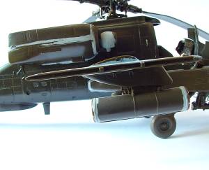 Apache AH-64